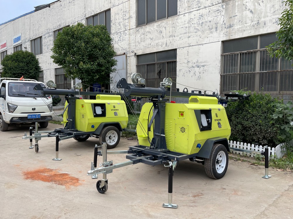 持續(xù)交貨中!山東思拓瑞克20臺(tái)9米移動(dòng)照明燈車(chē)陸續(xù)發(fā)貨發(fā)往蒙古國(guó)